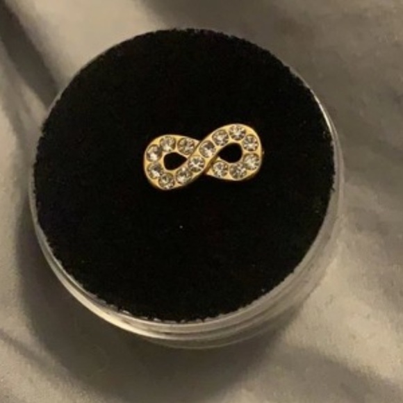 💥4 for $15💥 Origami owl gold crystal infinity symbol charm​ - Picture 1 of 1